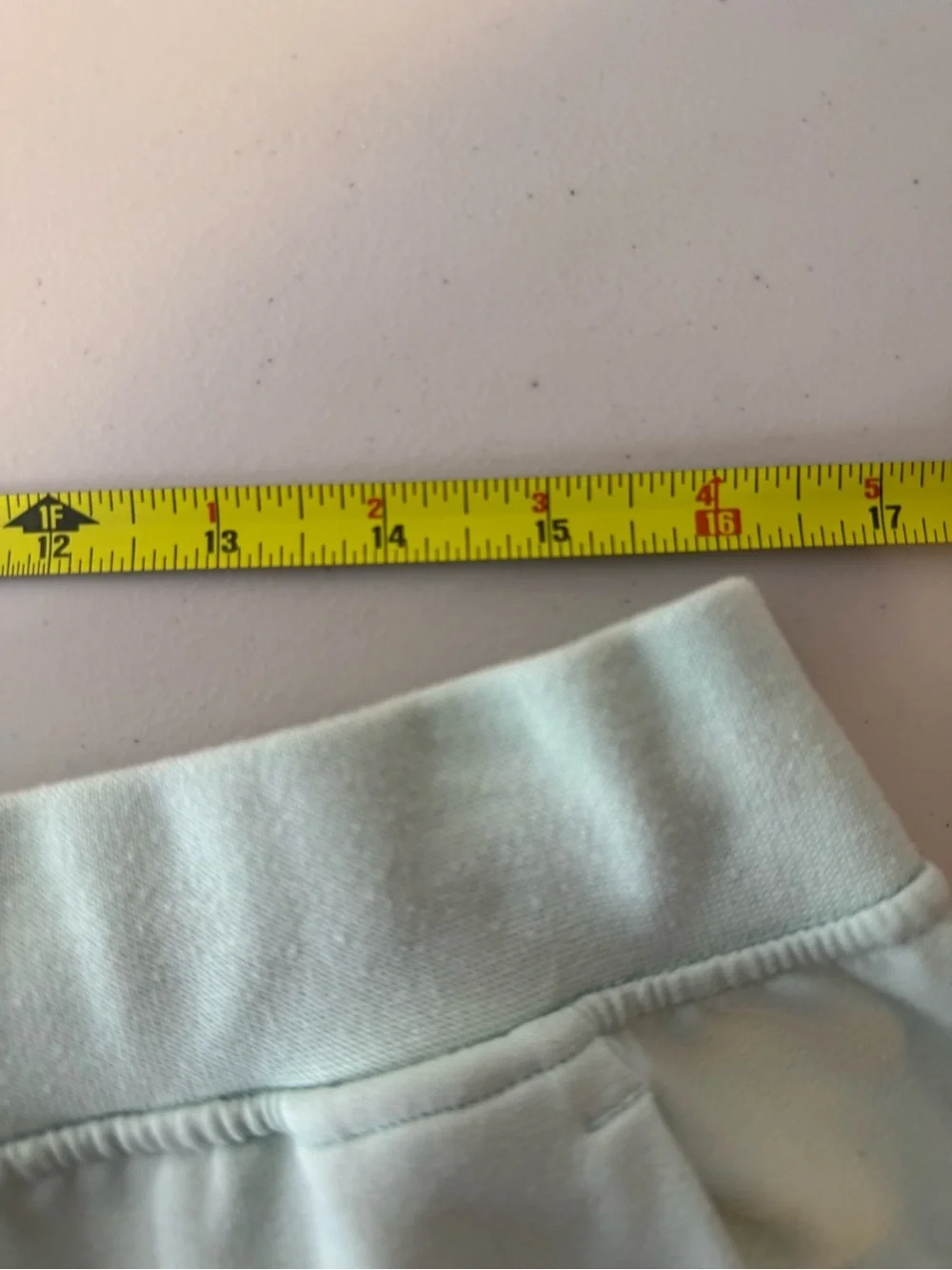 Lululemon Mint Green Jogger Pants XL Soft Stretch Lounge Travel Athleisure